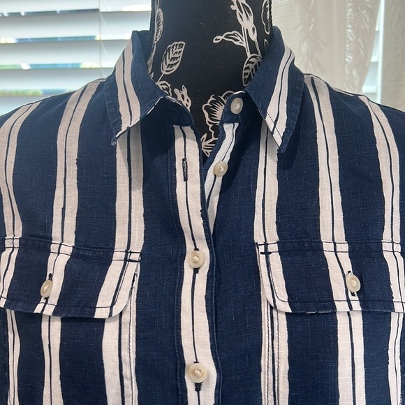 Lands End Linen striped blouse - Picture 2 of 12